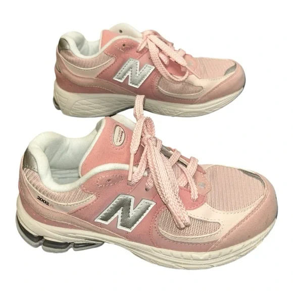 New Balance Pink and White Sneakers size 3 girls - Picture 2 of 10
